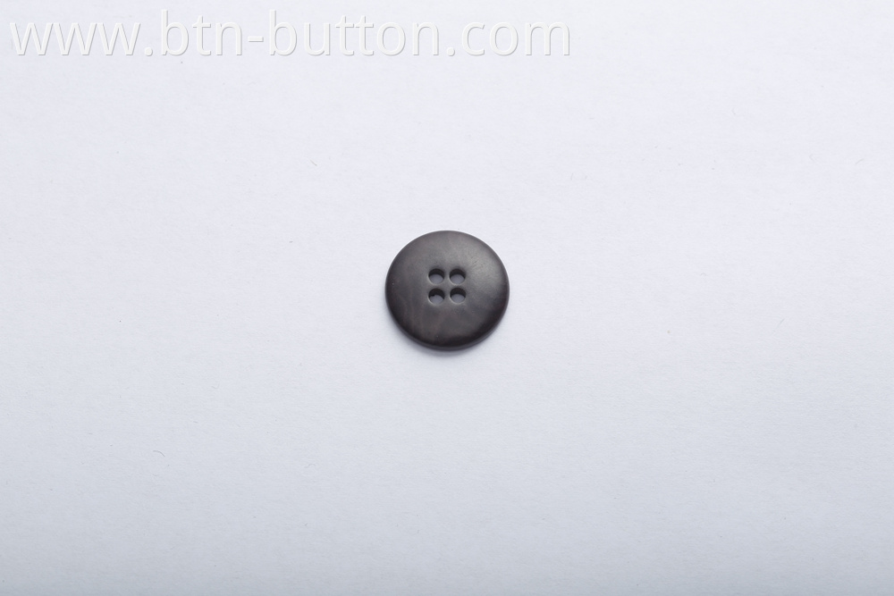 Fruit buttons for men's suits